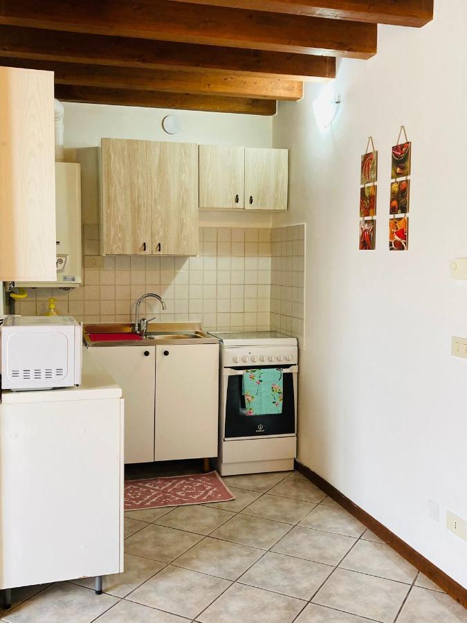 Palm Beach - Your Private And Complete Apartment In Дезенцано-дель-Гарда Экстерьер фото