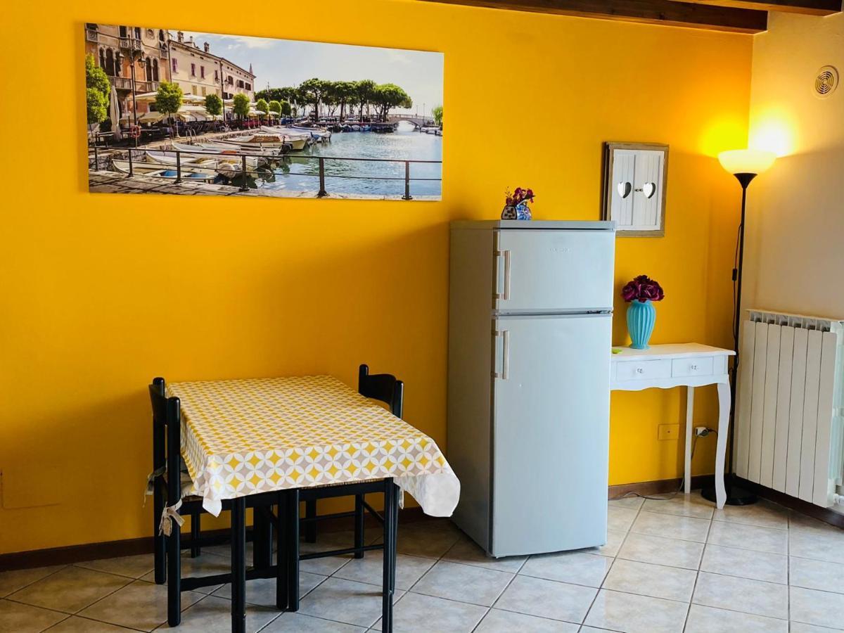 Palm Beach - Your Private And Complete Apartment In Дезенцано-дель-Гарда Экстерьер фото